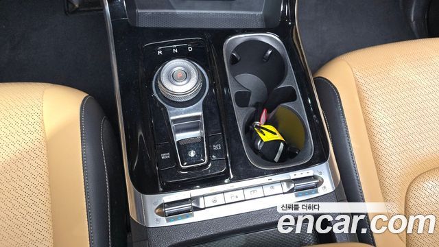 Kia Canival 2021 — photo 9