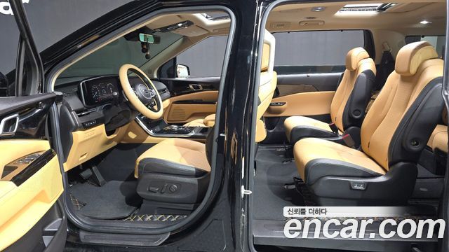 Kia Canival 2021 — photo 10