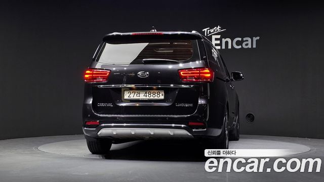 Kia Canival 2019 — photo 4