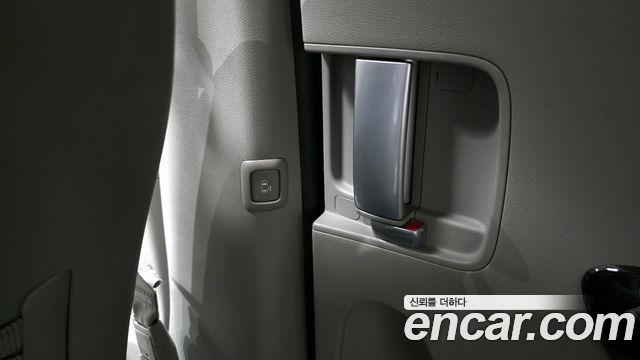 Kia Canival 2019 — photo 17