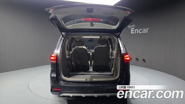 Kia Canival 2019 — photo 20