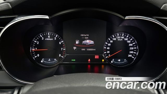 Kia K5 2011 — photo 8