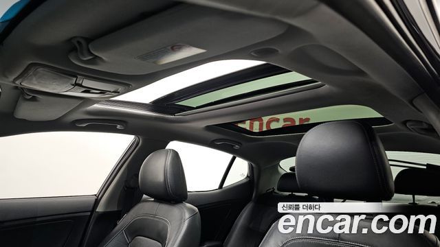 Kia K5 2011 — photo 19