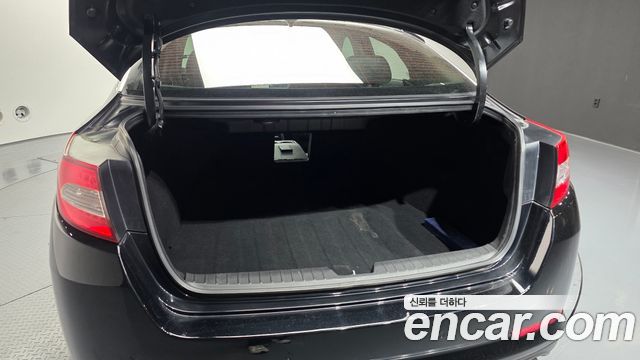 Kia K5 2011 — photo 20