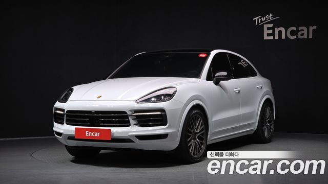 Porsche Cayenne 2022 — photo 1