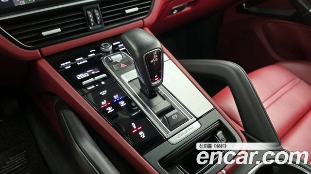 Porsche Cayenne 2022 — photo 9