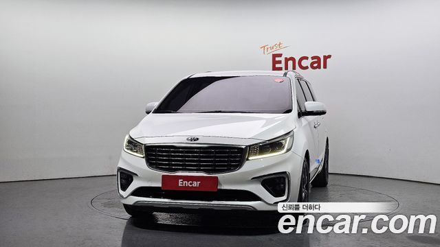 Kia Canival 2019 — photo 3