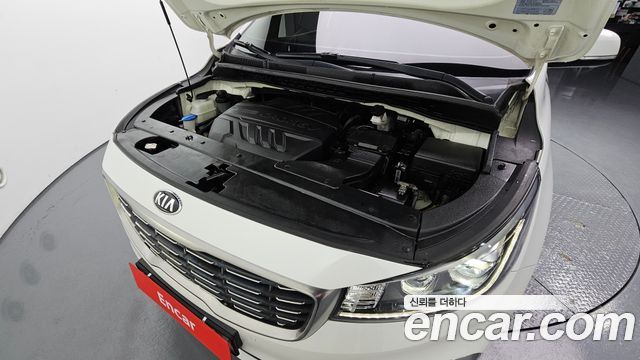 Kia Canival 2019 — photo 6