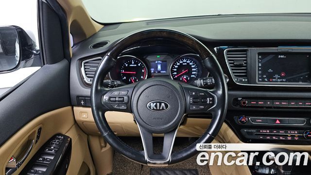 Kia Canival 2019 — photo 13