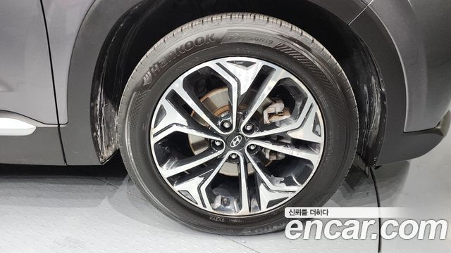 Hyundai Santafe 2020 — photo 5