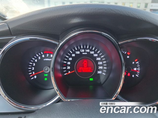 Kia K5 2013 — photo 8