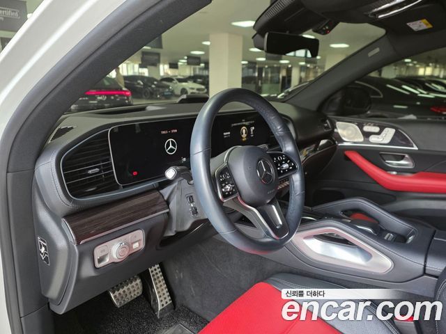 Mercedes-Benz GLE-Class 2023 — photo 13