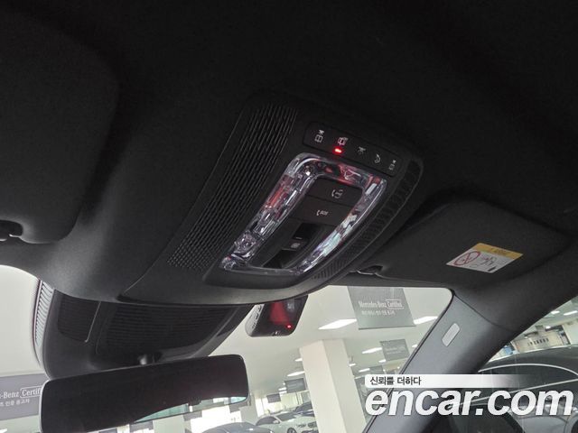 Mercedes-Benz GLE-Class 2023 — photo 17