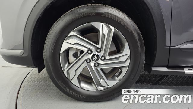 Hyundai Santafe 2023 — photo 5