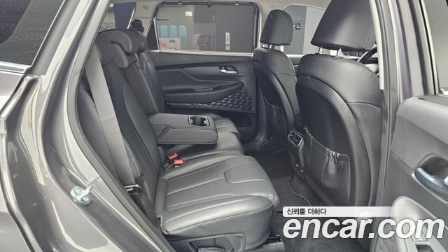 Hyundai Santafe 2023 — photo 12