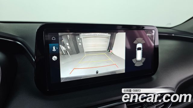 Hyundai Santafe 2023 — photo 16