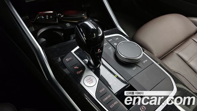 BMW 3-Series 2022 — photo 9