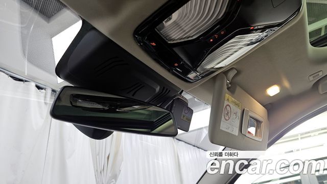 BMW 3-Series 2022 — photo 17