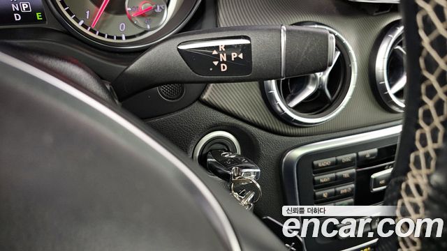 Mercedes-Benz CLA-Class 2015 — photo 9