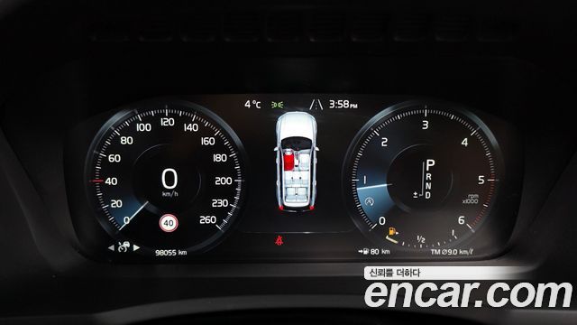 Volvo XC90 2018 — photo 8
