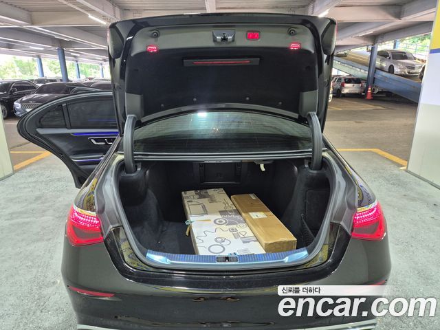 Mercedes-Benz S-Class 2022 — photo 12