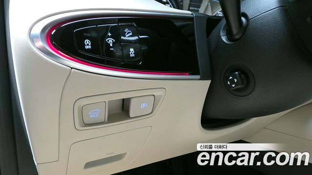 Genesis GV70 2021 — photo 14