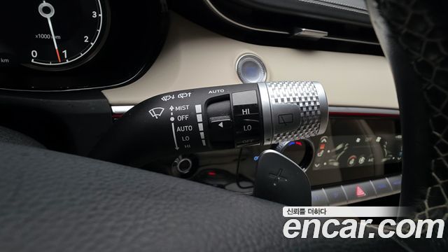 Genesis GV70 2021 — photo 19