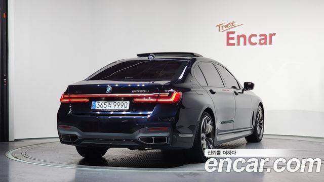 BMW 7-Series 2022 — photo 2