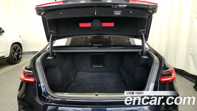 BMW 7-Series 2022 — photo 20