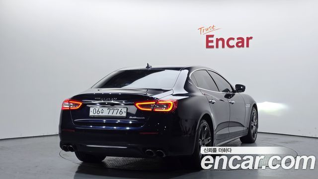 Maserati Quattroporte 2017 — photo 2