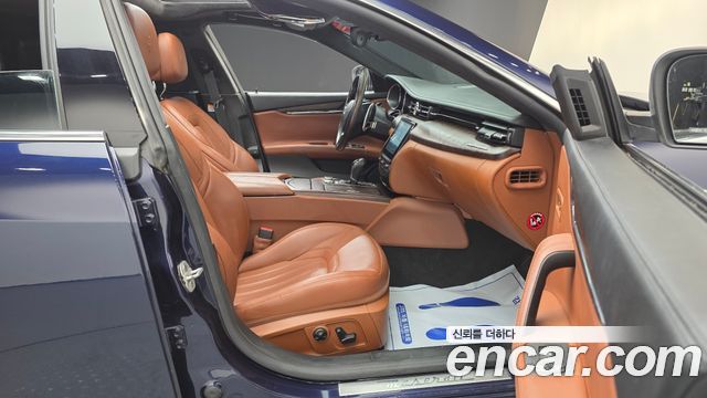 Maserati Quattroporte 2017 — photo 10
