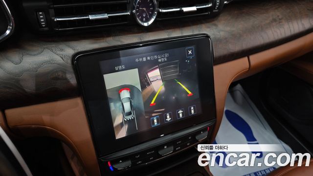 Maserati Quattroporte 2017 — photo 15