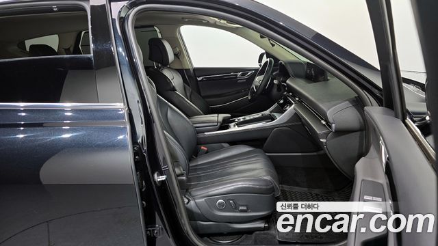 Genesis GV80 2020 — photo 11