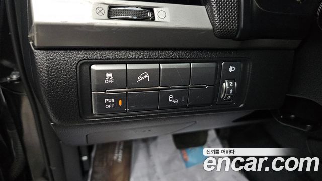 KG Mobility Rexton 2018 — photo 13