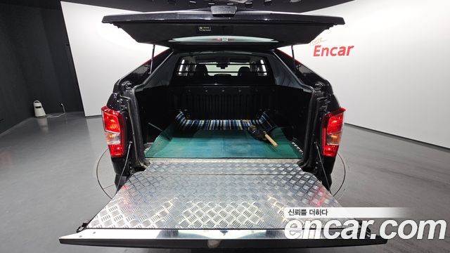 KG Mobility Rexton 2018 — photo 20