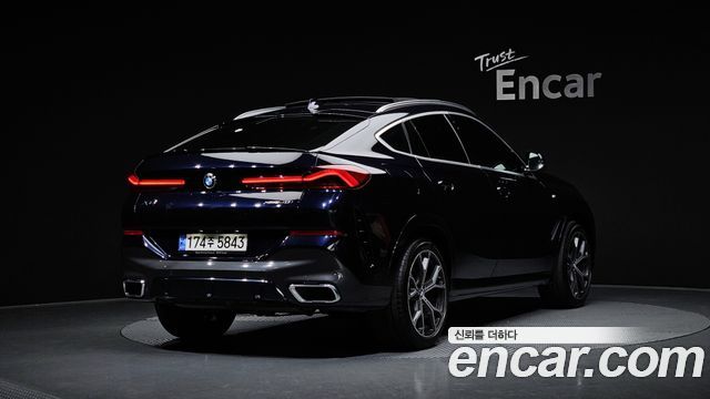 BMW X6 2021 — photo 2