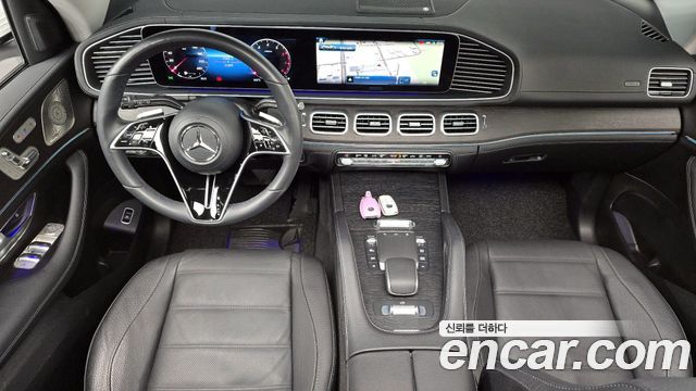 Mercedes-Benz GLE-Class 2024 — photo 7
