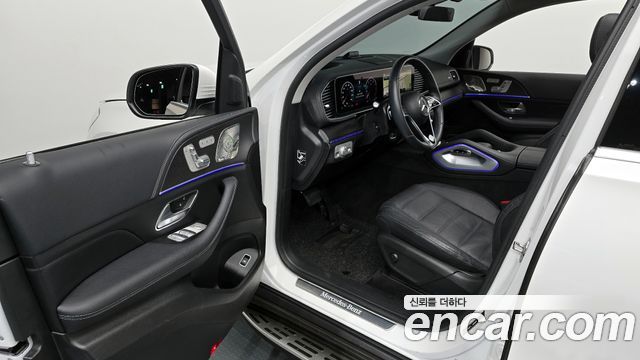 Mercedes-Benz GLE-Class 2024 — photo 10
