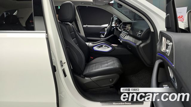 Mercedes-Benz GLE-Class 2024 — photo 11
