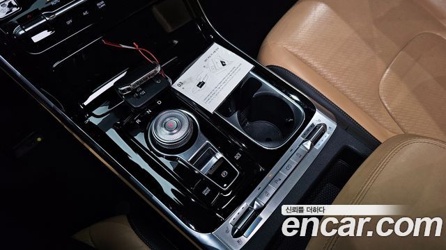 Kia Canival 2021 — photo 9