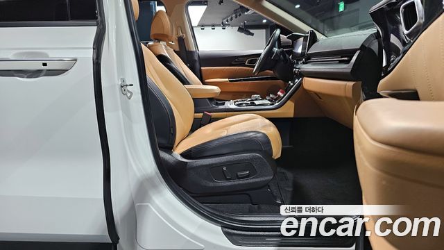 Kia Canival 2021 — photo 10