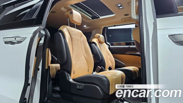 Kia Canival 2021 — photo 12