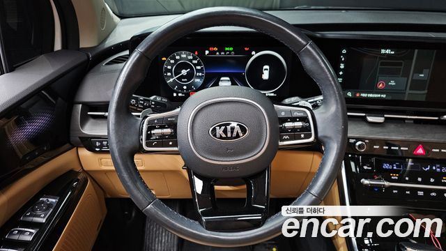 Kia Canival 2021 — photo 13