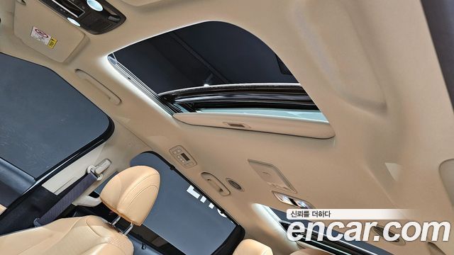 Kia Canival 2021 — photo 19