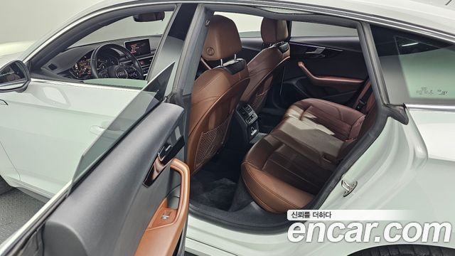 Audi A5 2019 — photo 12