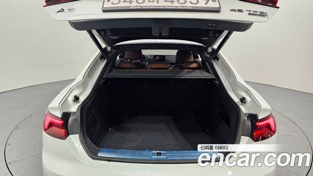 Audi A5 2019 — photo 20