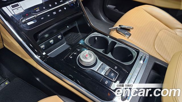 Kia Canival 2021 — photo 9