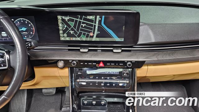 Kia Canival 2021 — photo 14
