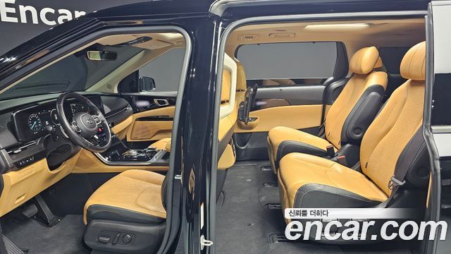 Kia Canival 2021 — photo 16