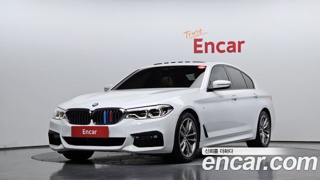 BMW 5-Series 2017 — photo 1